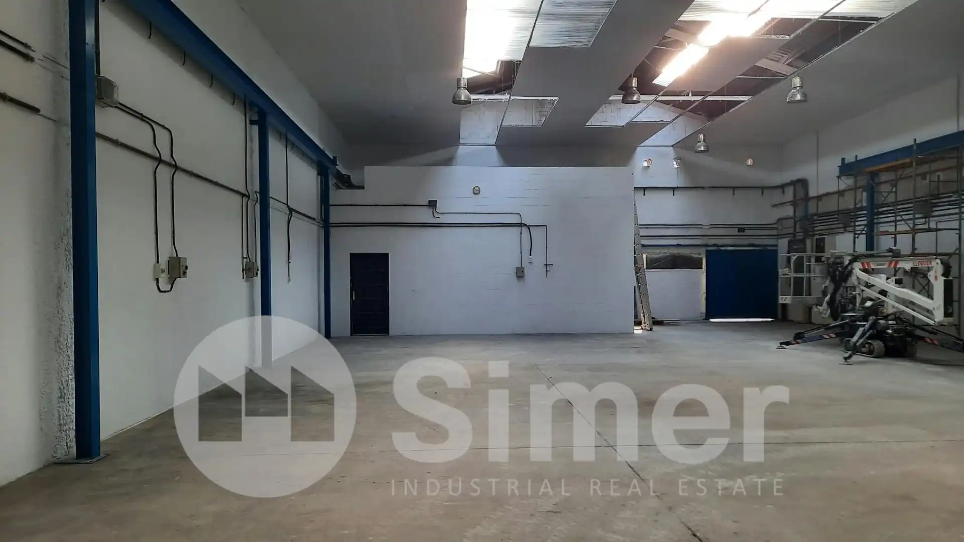 Nau industrial de lloguer en Parets del Vallès