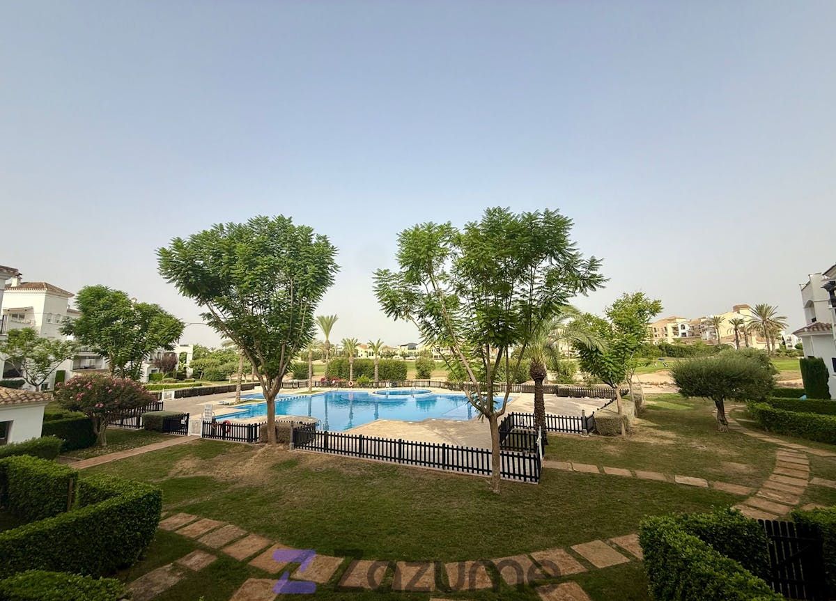 Piscina de Apartament de lloguer en Torre-Pacheco amb Moblat i Balcó