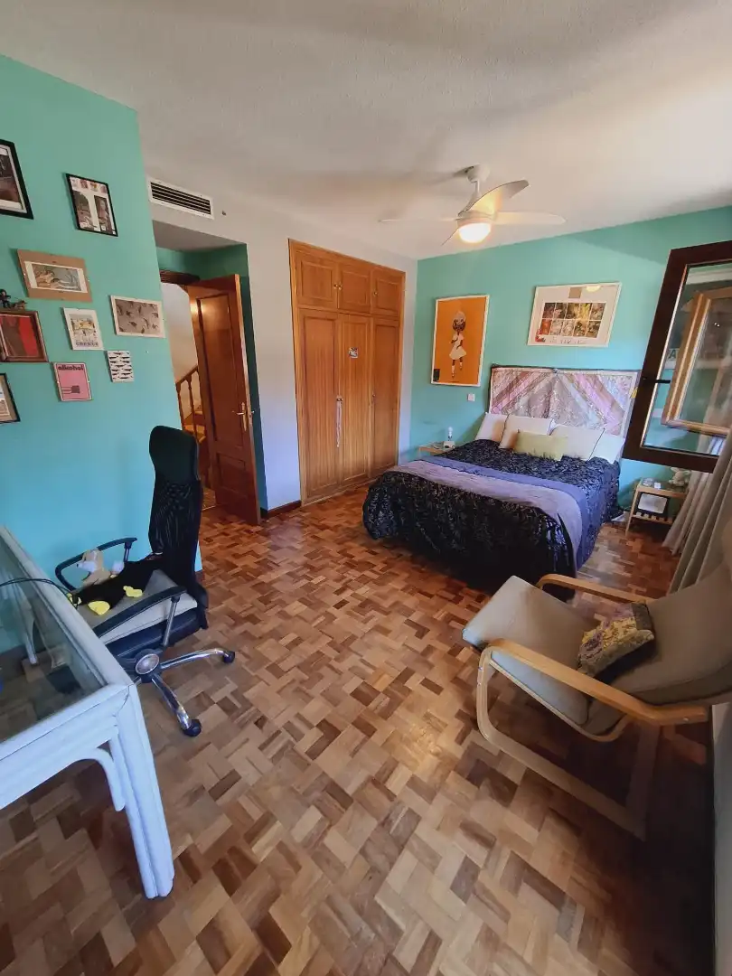 Habitación de Casa o chalet en venta en Villaviciosa de Odón con Aire acondicionado, Calefacción y Parquet