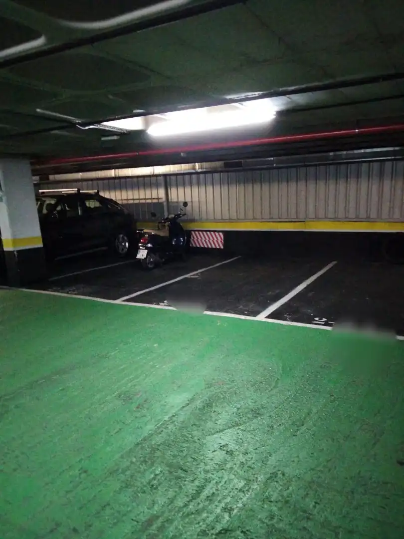 Parking of Garage for rent in Madrid