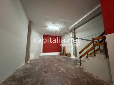Locale commerciale in vendita a Sant Josep - Zona Hospital