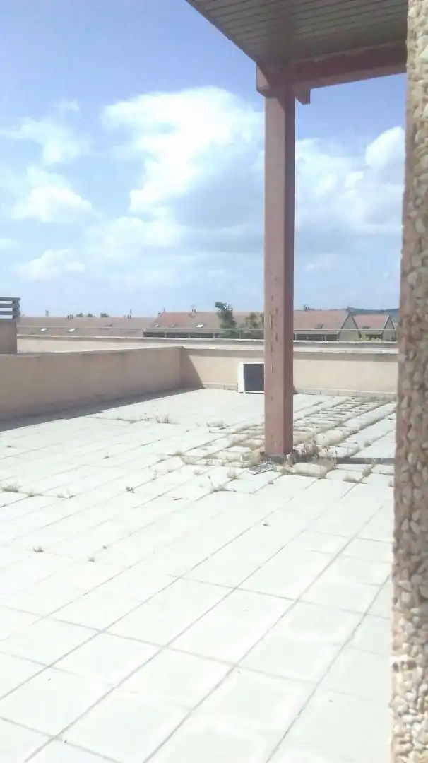 Local de lloguer a Avenida de Levante, Casco Histórico