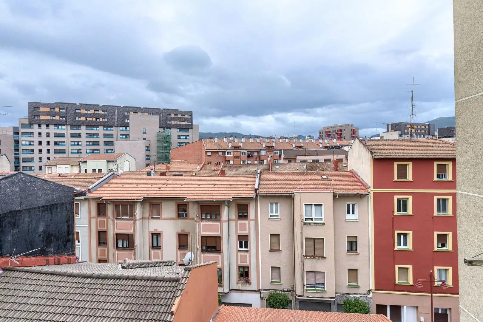 Terrassa de Pis en venda en Barakaldo  amb Calefacció, Jardí privat i Moblat