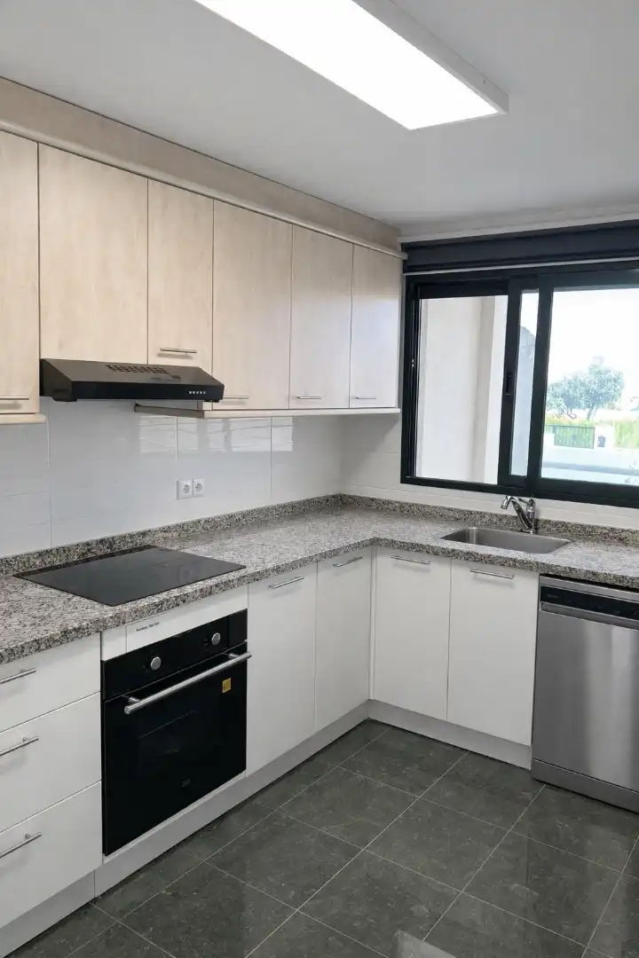 Cocina de Casa adosada en venta en Chiva con Aire acondicionado, Terraza y Amueblado