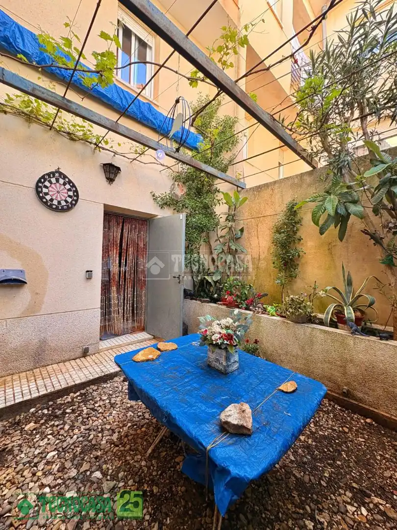 Terraza de Casa adosada en venta en Lillo con Calefacción