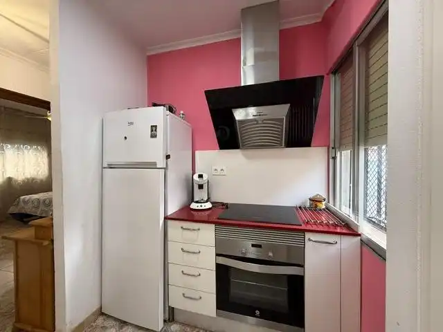 Cocina de Apartamento en venta en Murcia con Aire acondicionado, Calefacción y Jardín privado