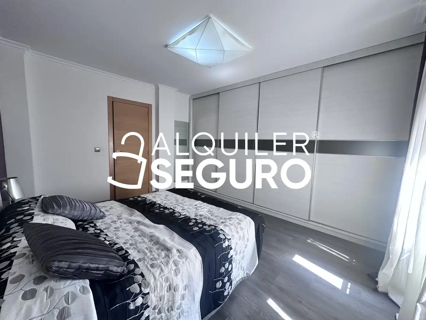 Schlafzimmer von Wohnung zur Miete in Benimaclet