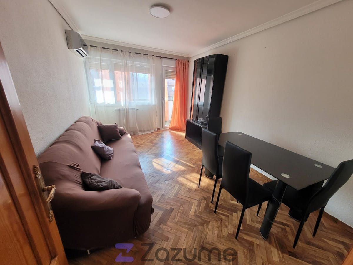 Bedroom of Flat to rent in Segovia Capital  with Air Conditioner, Heating and Terrace