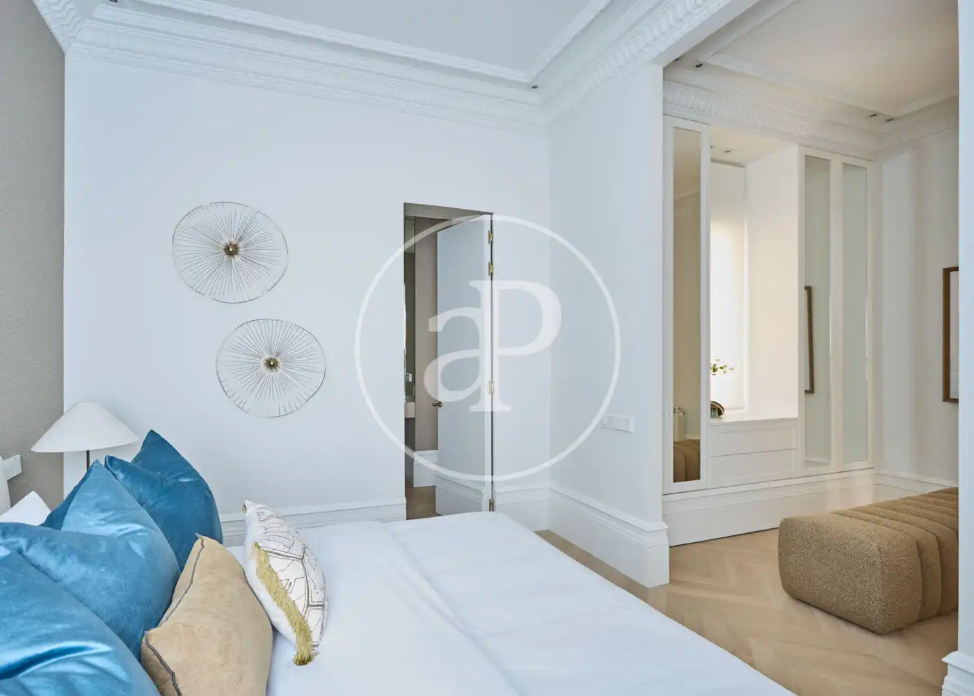 Bedroom of Flat for sale in Madrid  with Air Conditioner, Heating and Balcony