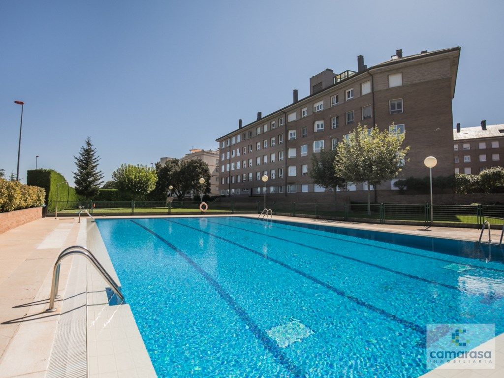 Swimming pool of Flat for sale in Ávila Capital  with Swimming Pool