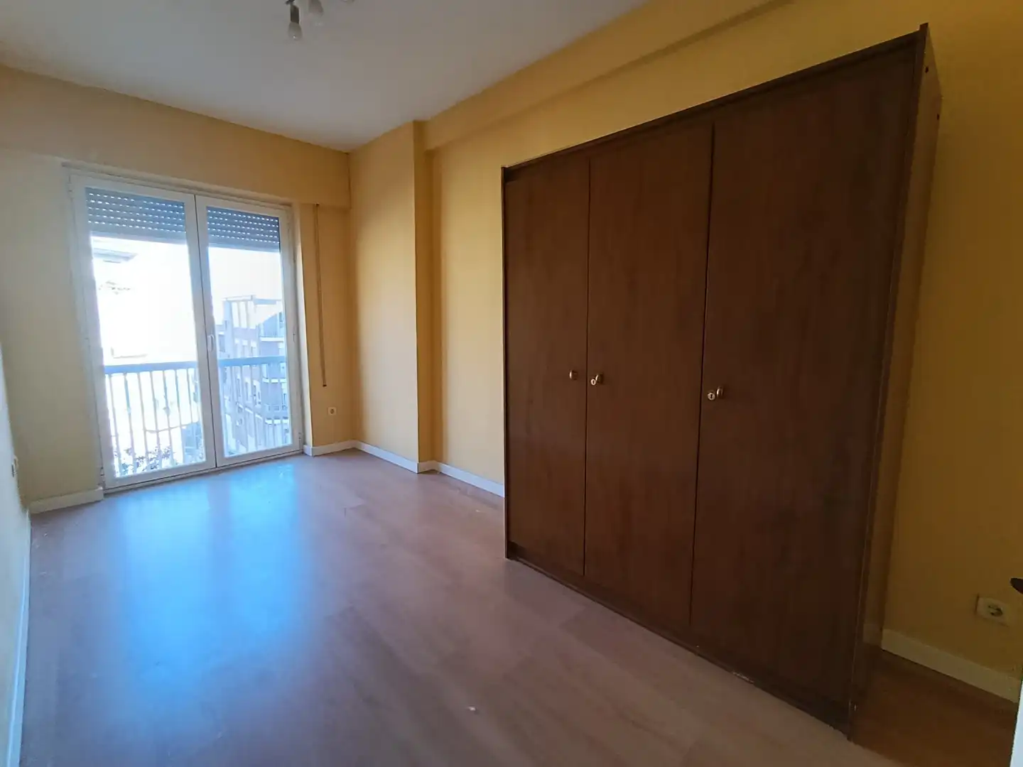 Habitación de Piso en venta en Benavente con Calefacción, Parquet y Amueblado