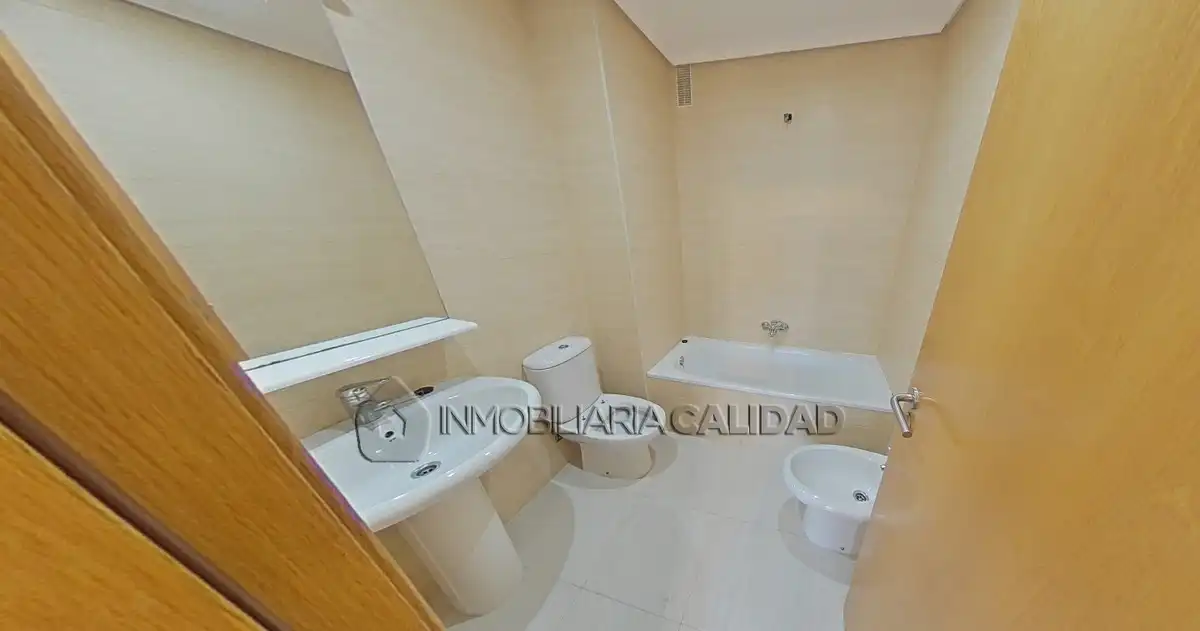 Habitación de Piso de alquiler en Burgos con Calefacción, Amueblado y Se aceptan mascotas