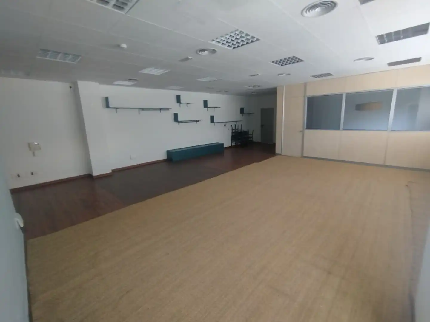 Fabrikhallen zur Miete in Tres Cantos mit Heizung