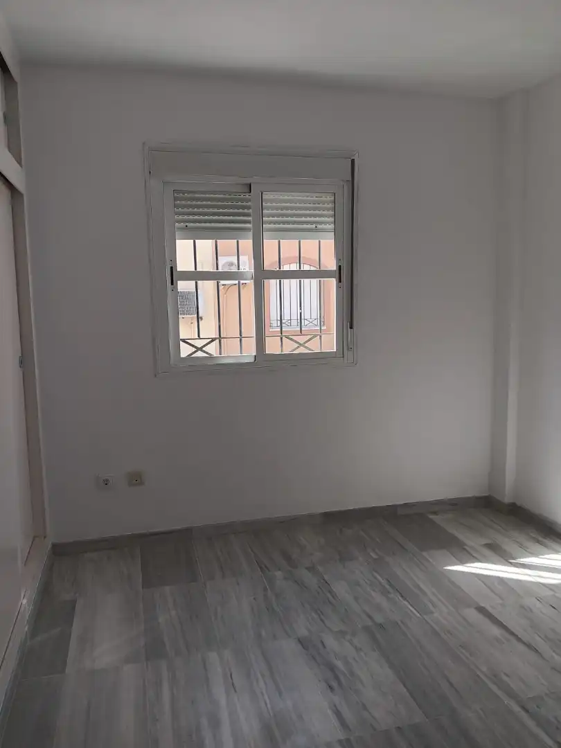 Habitación de Casa adosada de alquiler en Castilleja de la Cuesta con Aire acondicionado