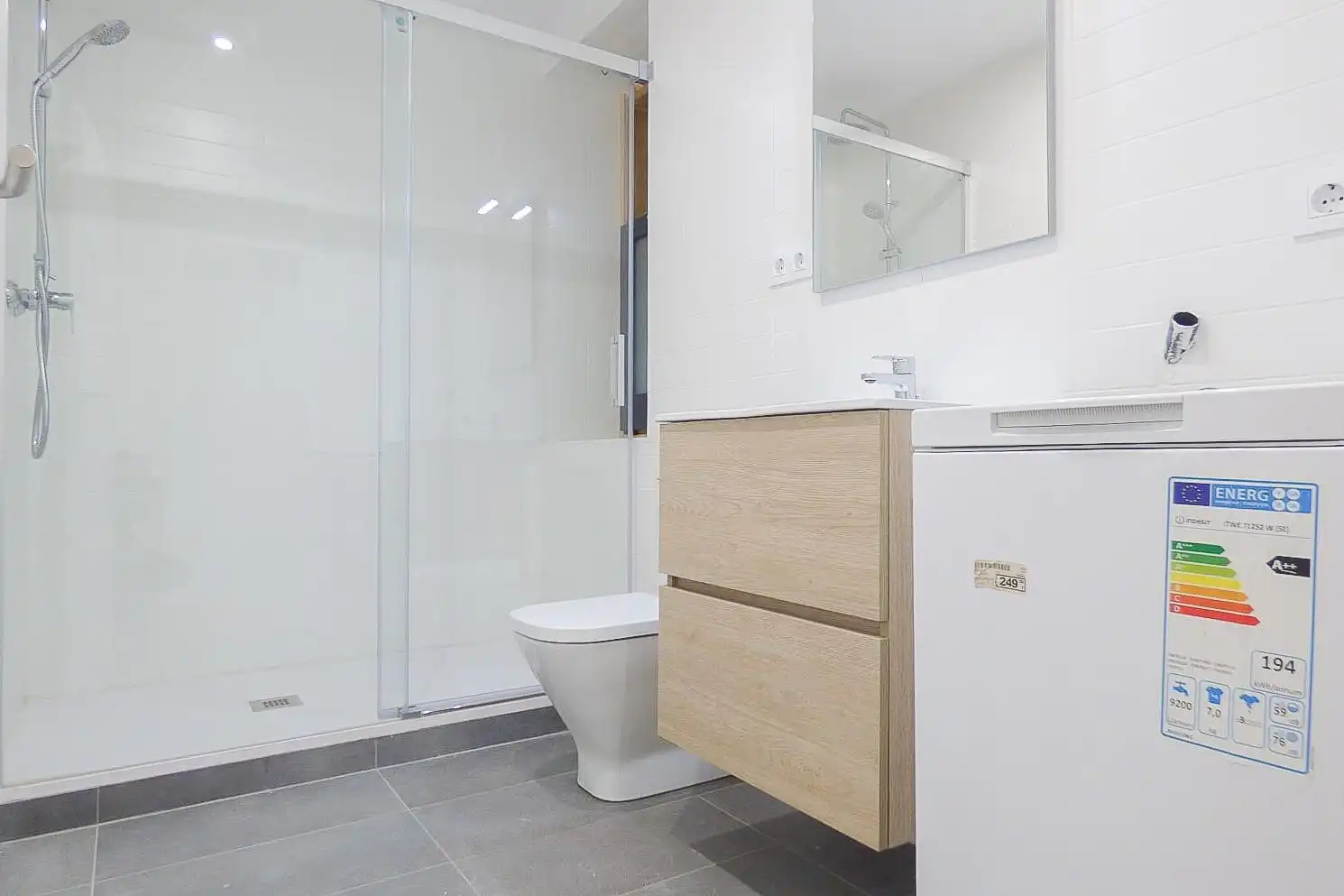 Apartments for rent in Centre - Barri Vell