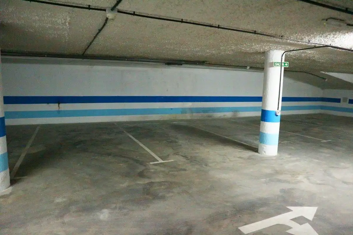 Parking of Flat for sale in Roquetas de Mar  with Air Conditioner, Terrace and Furnished