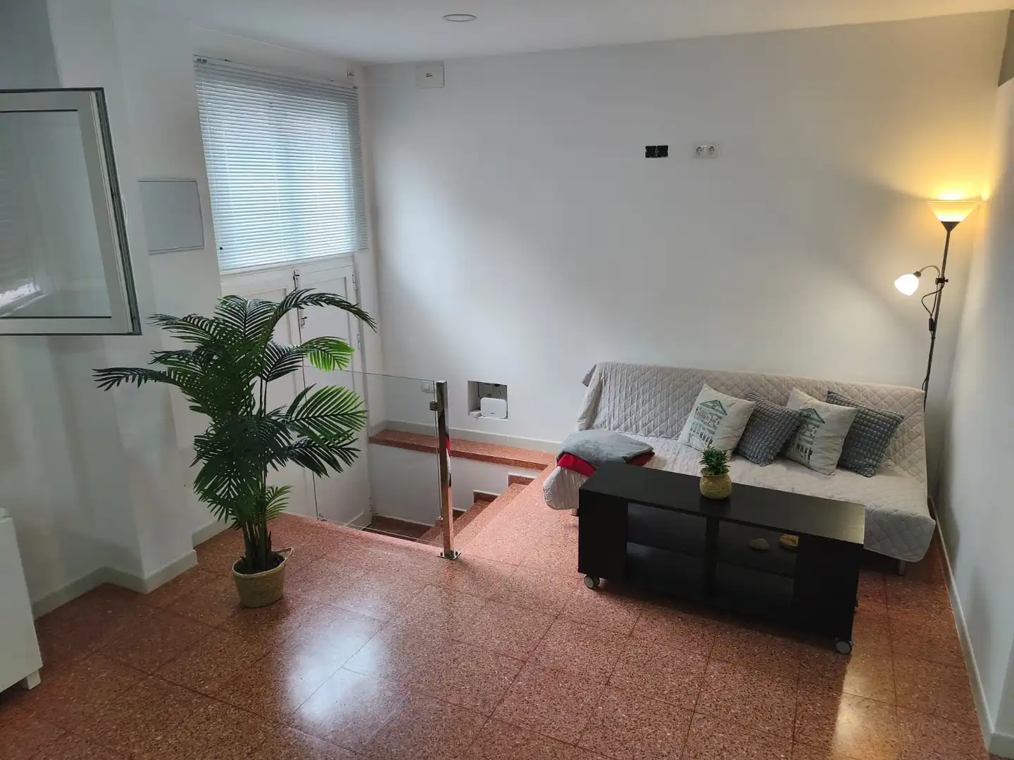 Sala d'estar de Apartament de lloguer en Las Palmas de Gran Canaria amb Moblat, Rentadora i Microones