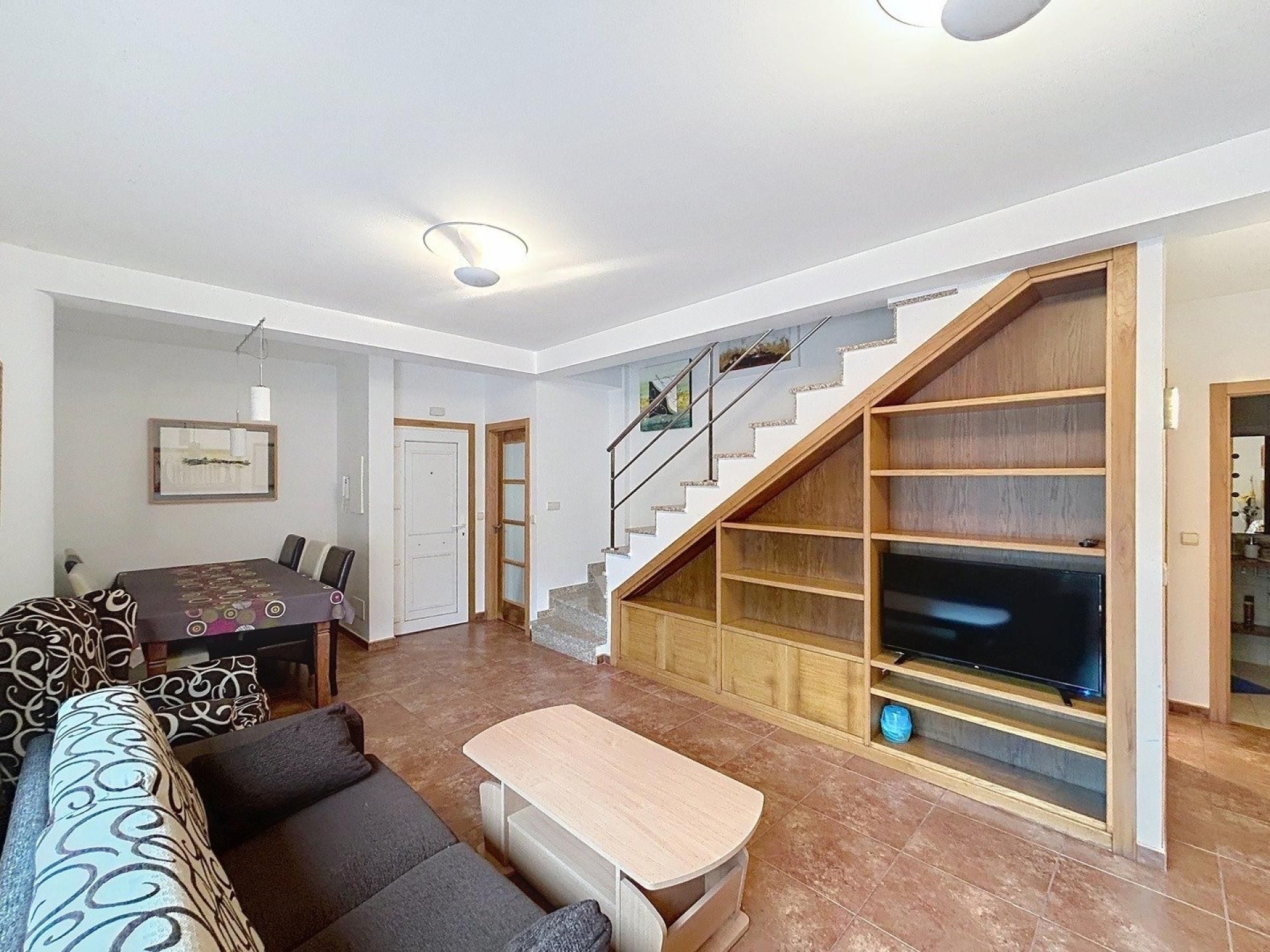 Sala d'estar de Dúplex en venda en Cangas  amb Terrassa