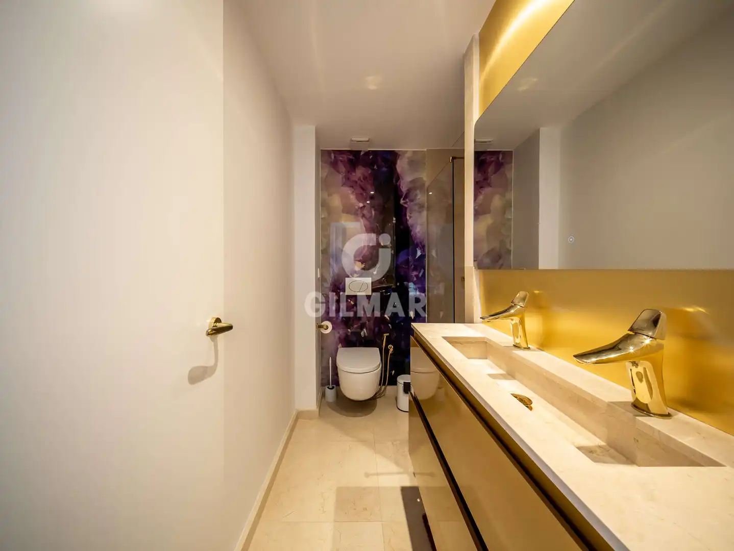 Badezimmer von Dachboden zum Verkauf in Madrid mit Heizung, Abstellraum und Balkon