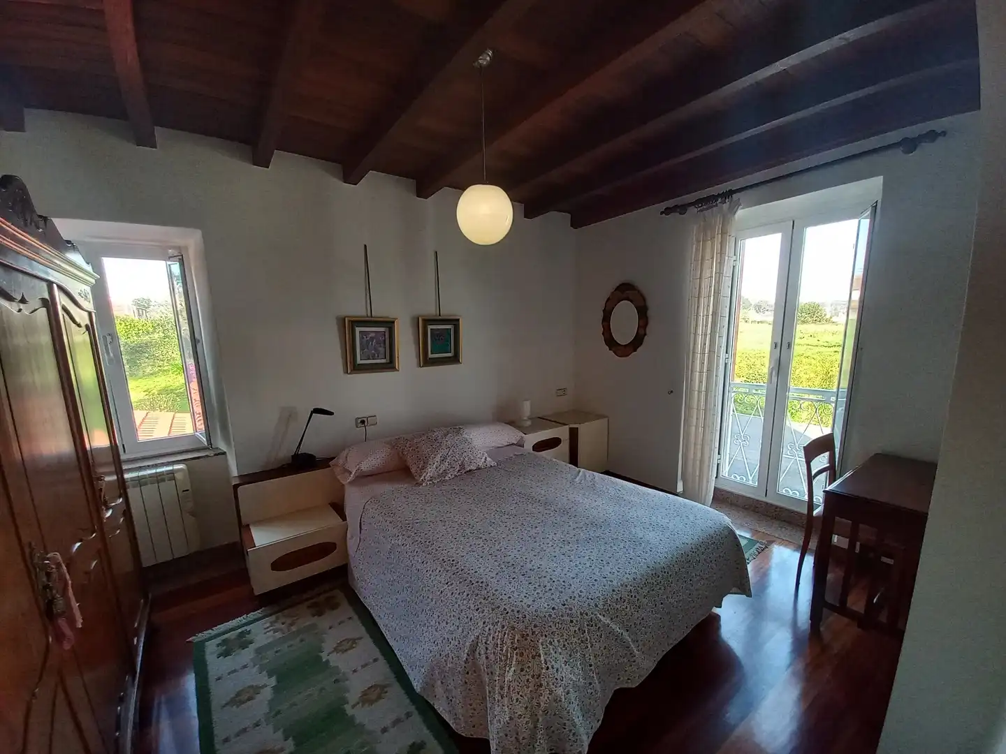 Dormitori de Casa o xalet en venda en Oleiros amb Parquet, Terrassa i Traster