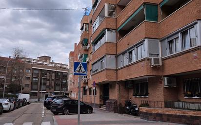 Exterior view of Flat for sale in  Madrid Capital  with Heating