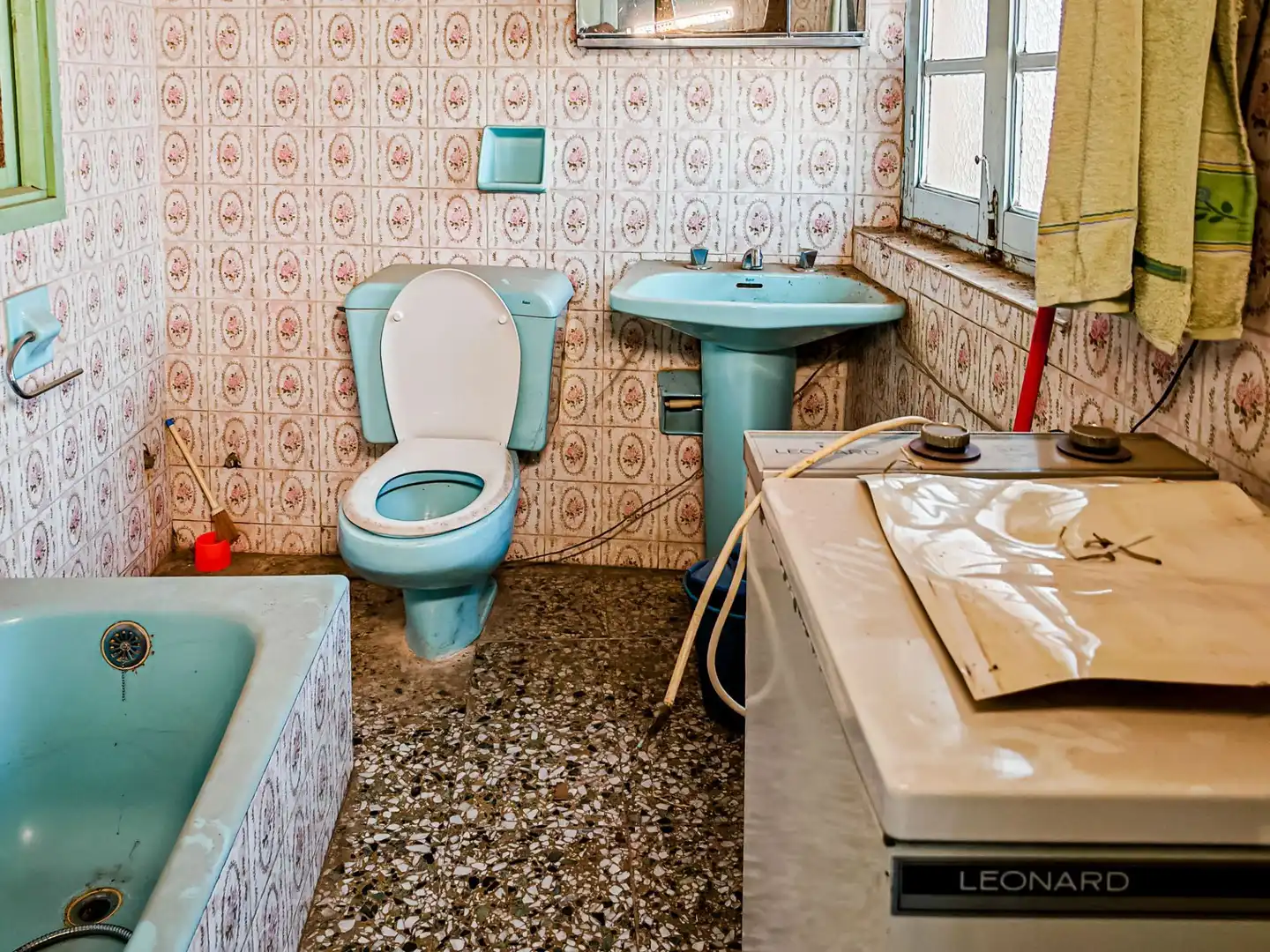 Bathroom of Houses for sale in Borrenes  with Heating and Terrace