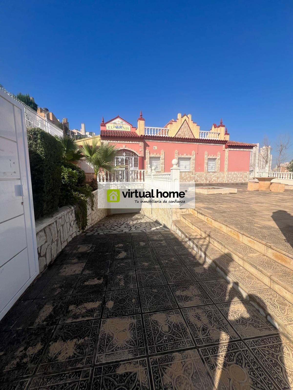 Vista exterior de Casa o xalet de lloguer en Benidorm amb Aire condicionat, Jardí privat i Terrassa