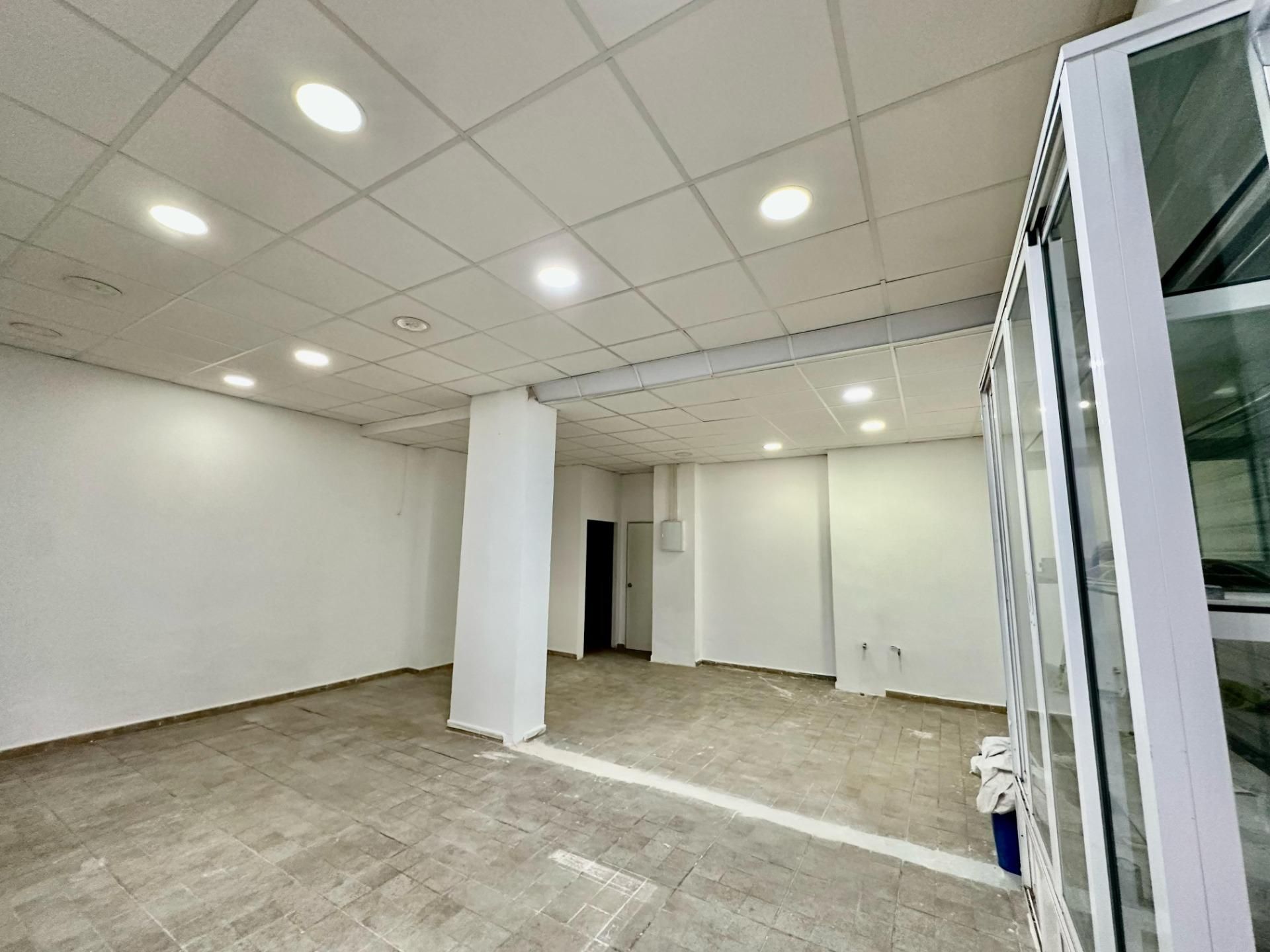 Premises to rent in Calle AMANCIO RENES, Centro - Doña Mercedes, Dos Hermanas
