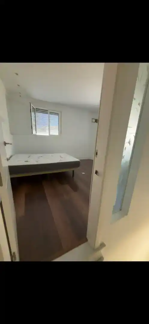Habitación de Dúplex en venta en Carmona con Aire acondicionado, Jardín privado y Parquet