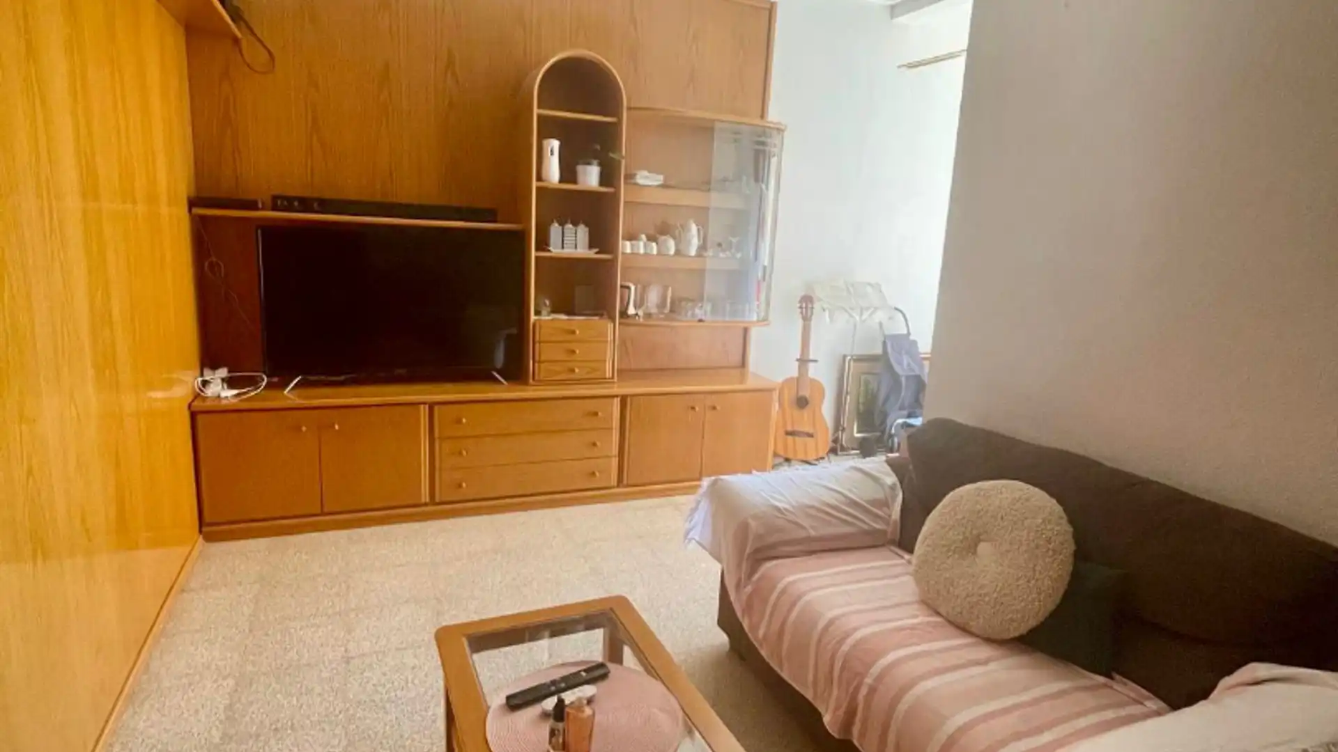 Sala d'estar de Pis en venda en  Barcelona Capital amb Forn i Balcó