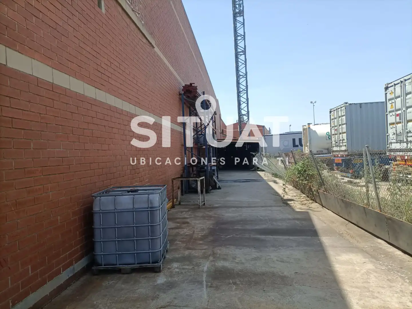 Industrial building for sale in Carrer Llobregat 8, imagen 3