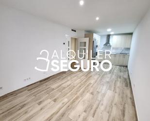 Dormitori de Loft de lloguer en Fuenlabrada amb Aire condicionat i Calefacció