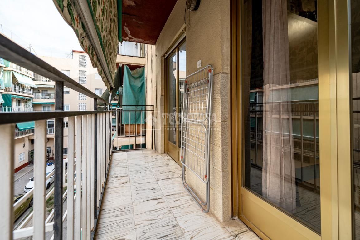 Piso en venta en C. del Catedrático Daniel Jiménez de Cisneros, Carolinas Bajas, Pla - Carolinas