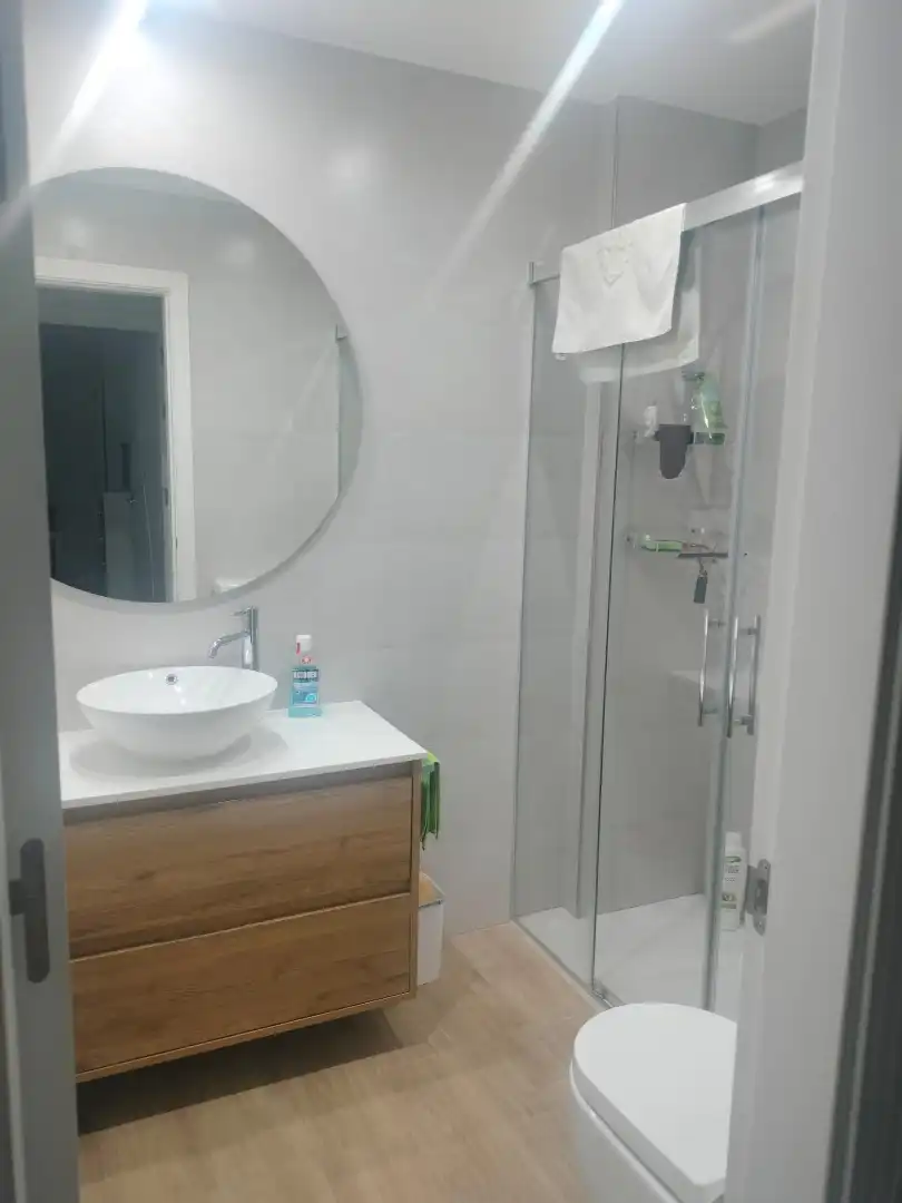 Bany de Pis en venda en Dos Hermanas amb Aire condicionat, Calefacció i Moblat