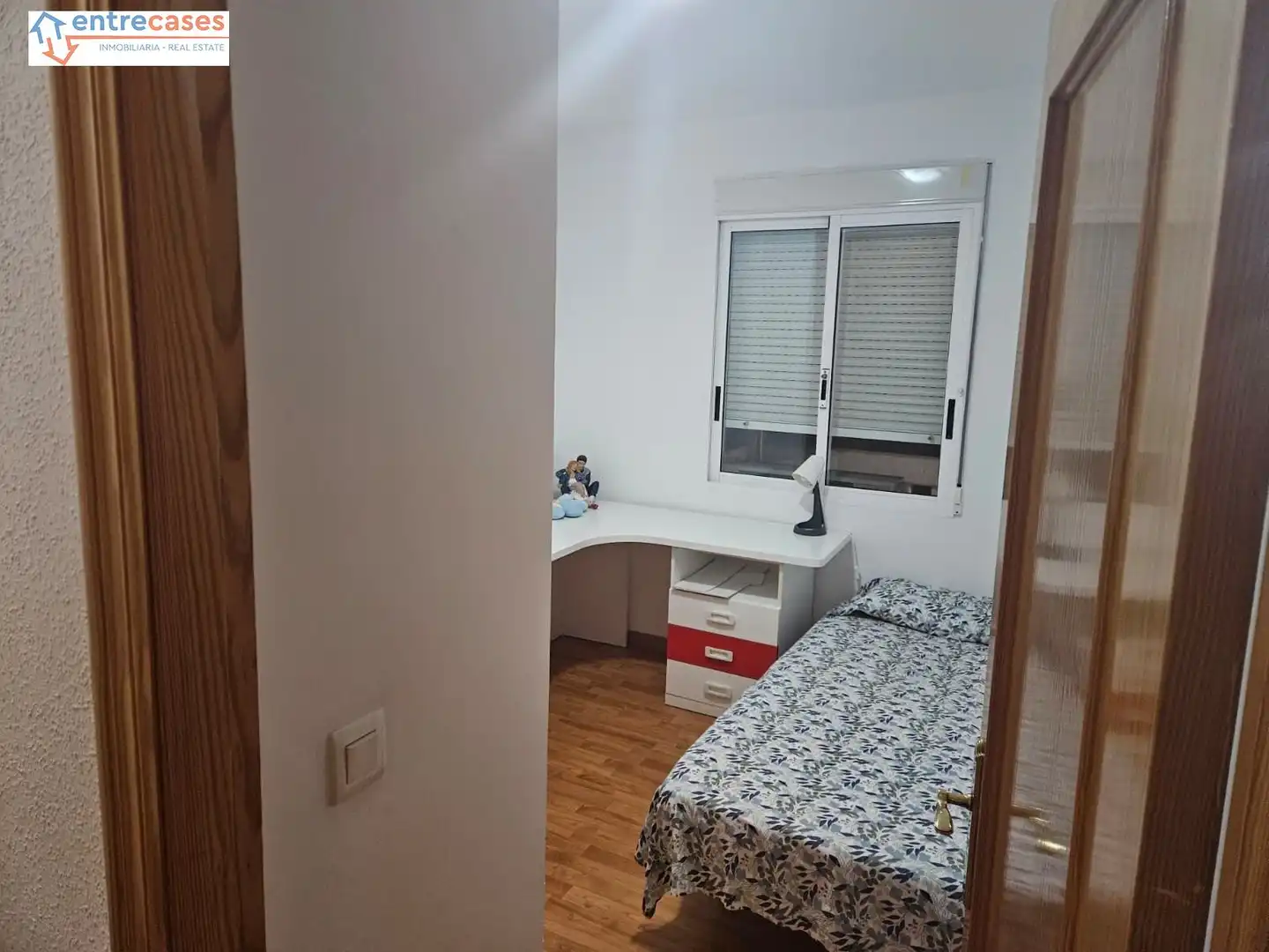 Habitación de Piso en venta en Gilet con Aire acondicionado, Calefacción y Amueblado