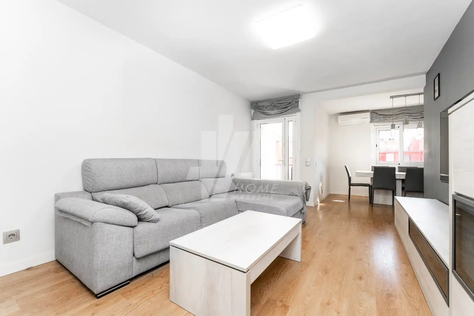 Sala d'estar de Pis en venda en Badalona amb Aire condicionat, Calefacció i Parquet