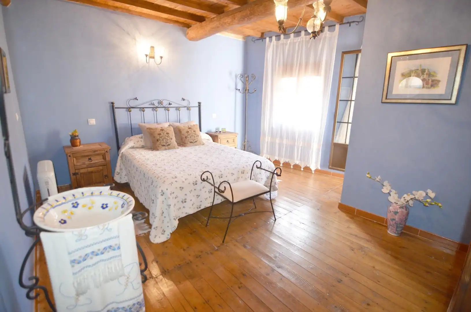 Habitación de Casa o chalet en venta en Villanueva del Conde con Calefacción, Trastero y Amueblado