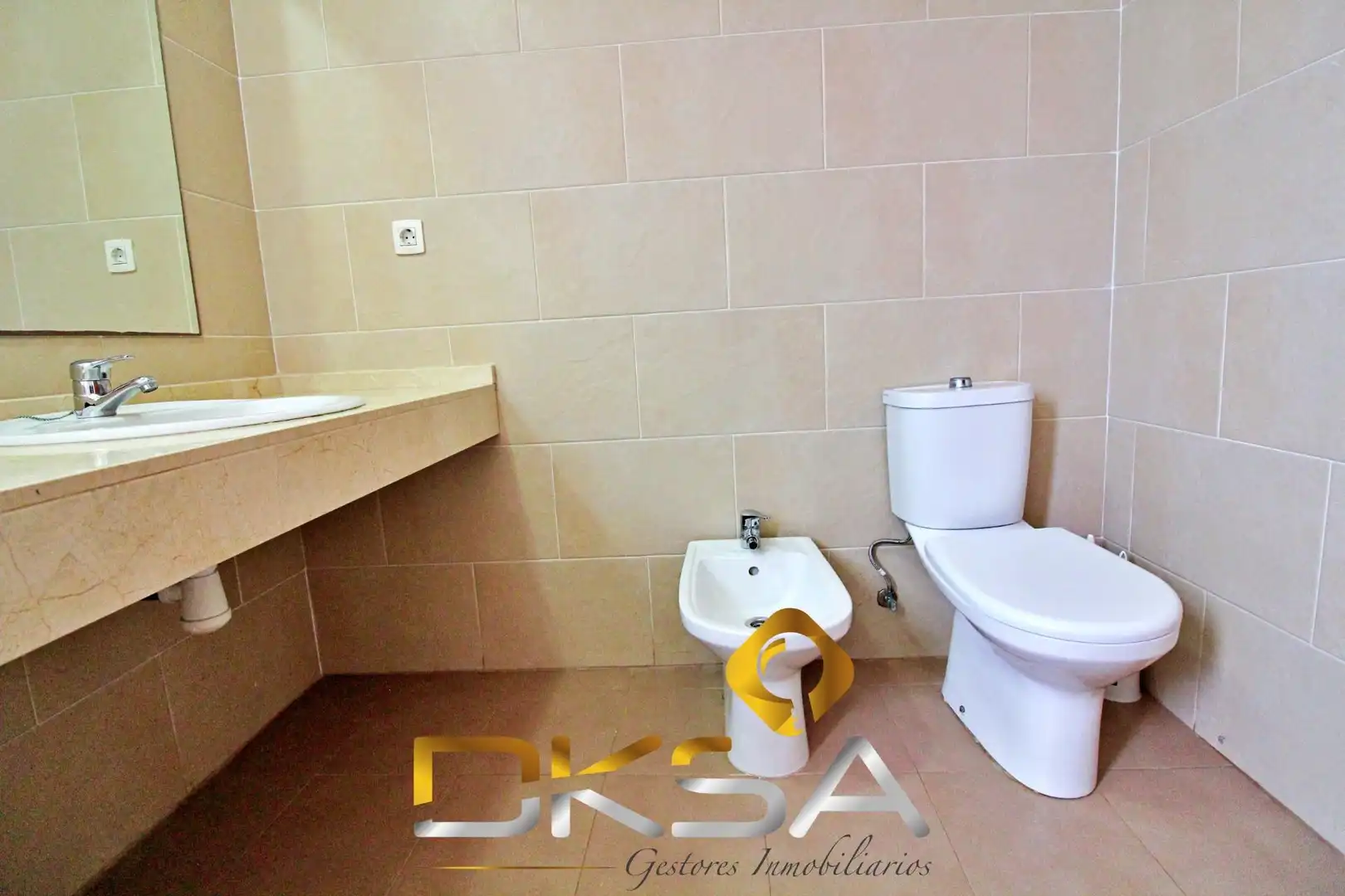 Bany de Àtic en venda en Oropesa del Mar / Orpesa amb Aire condicionat, Calefacció i Jardí privat