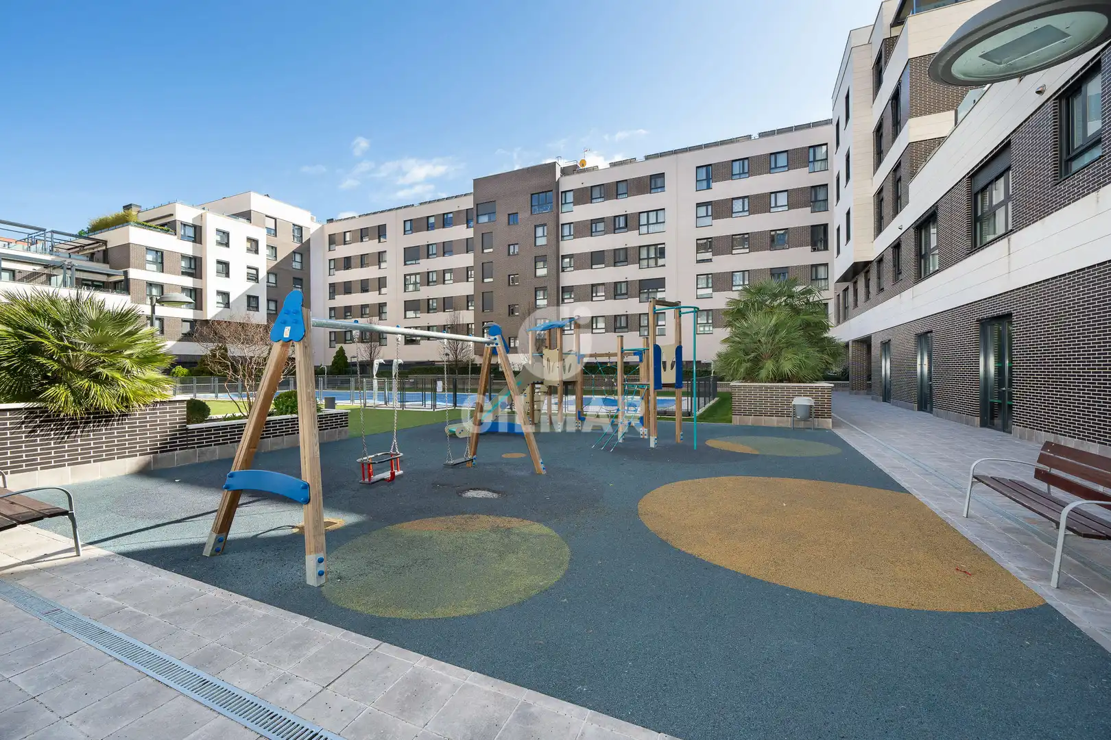 Exterior view of Flat for sale in Madrid  with Heating, Private garden and Storage room