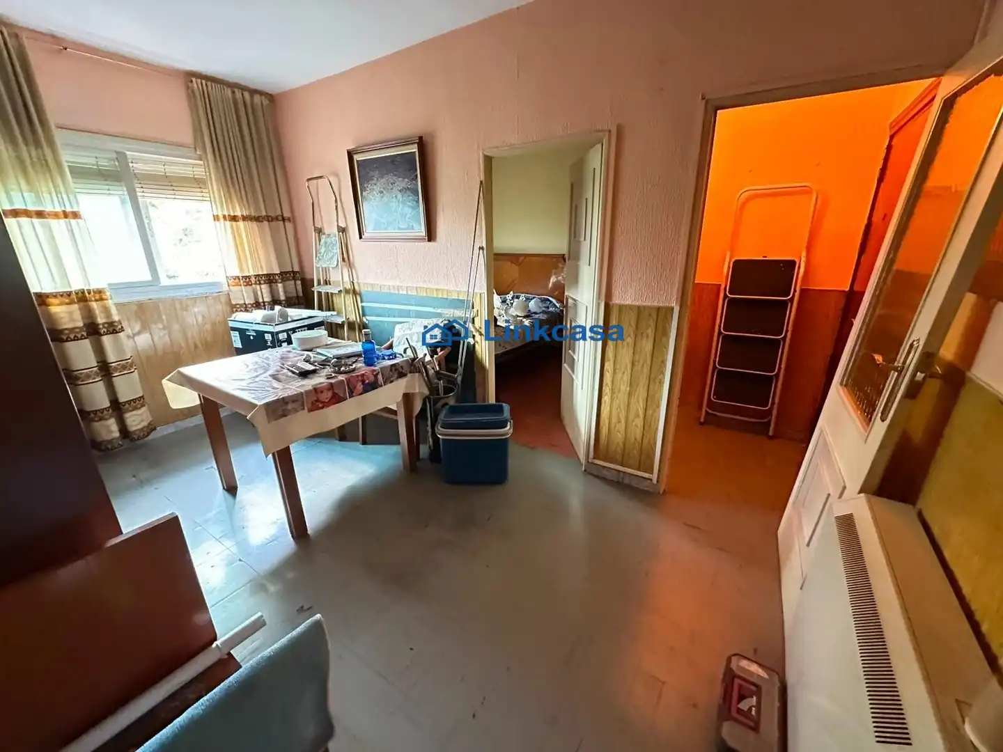Flat for sale in Madrid  with Heating and Alarm