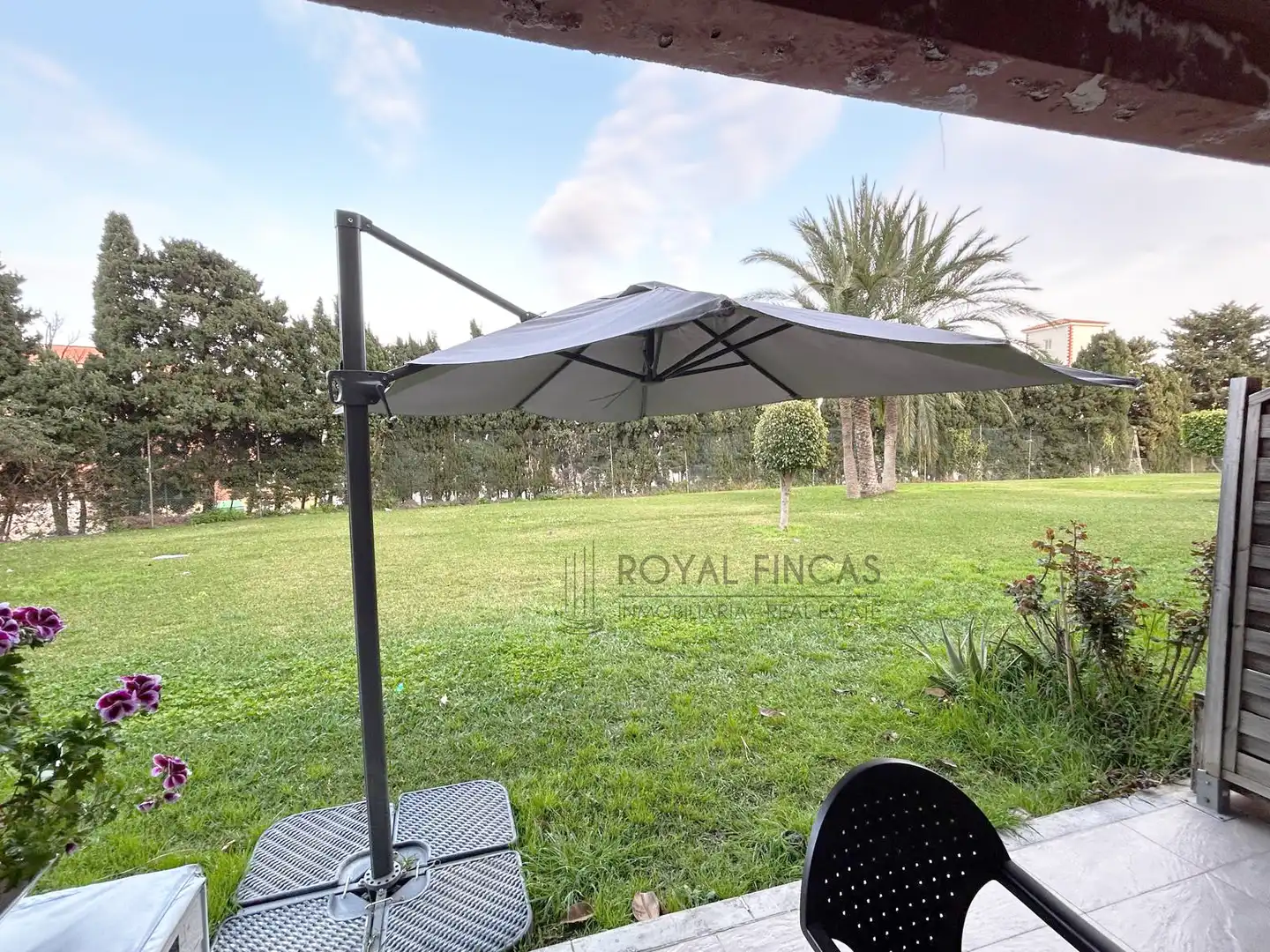 Terrassa de Pis en venda en Torremolinos amb Jardí privat, Traster i Moblat