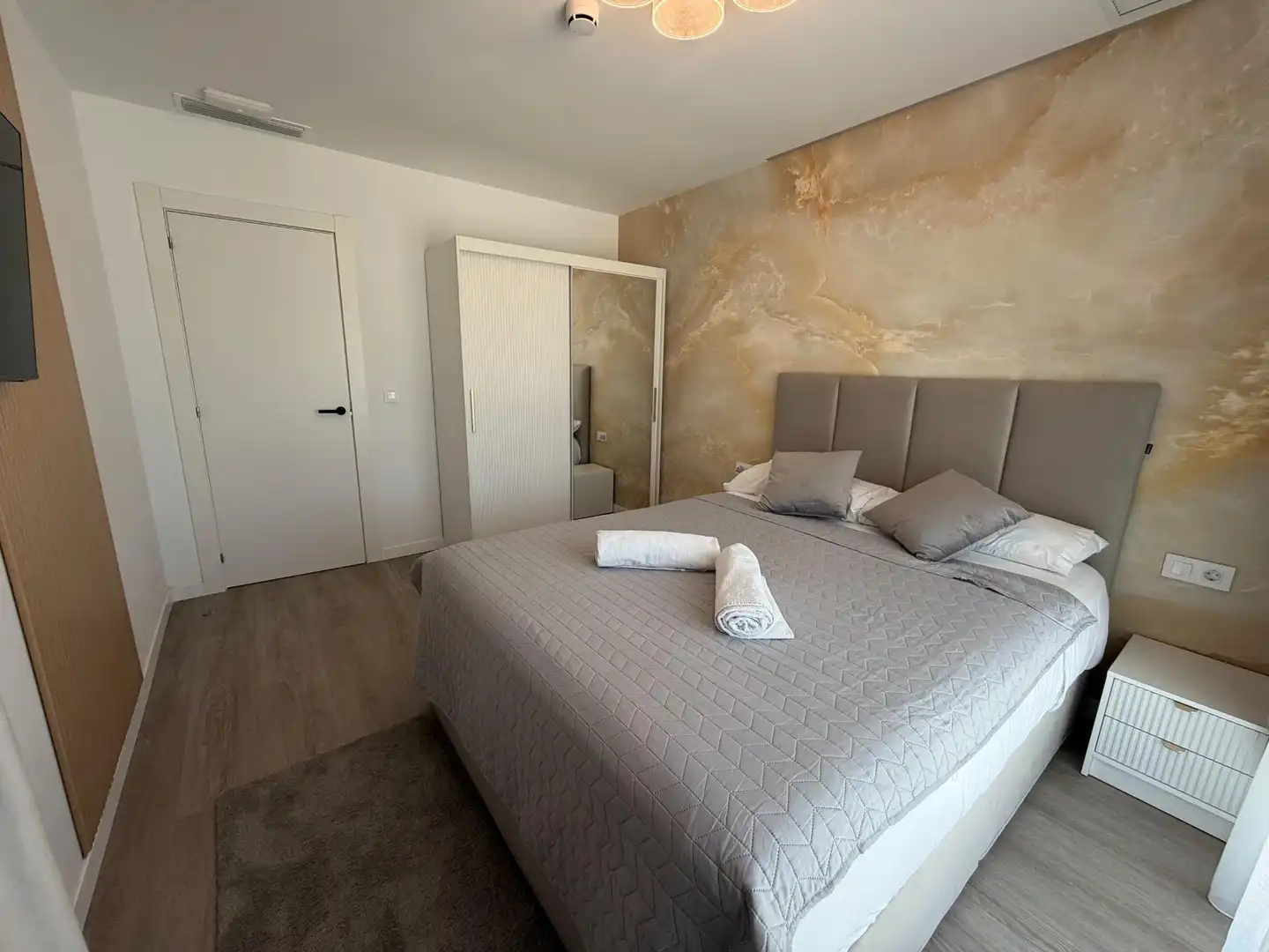 Bedroom of Buildings for sale in Alicante / Alacant