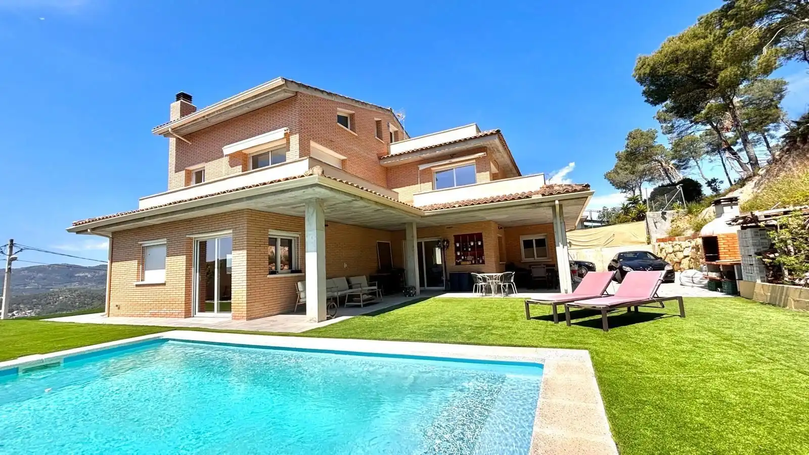 Vista exterior de Casa o xalet en venda en Olivella amb Piscina