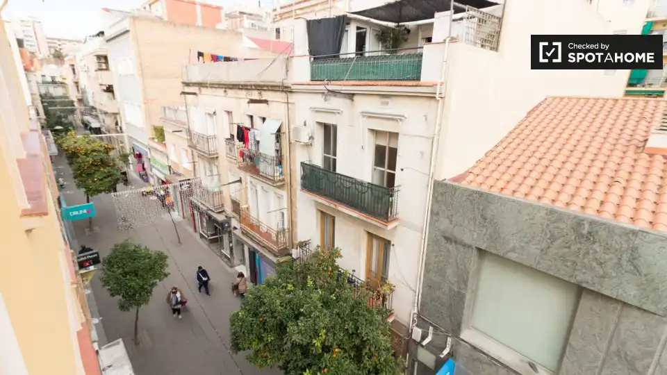 Balcony of Flat for share in L'Hospitalet de Llobregat  with Air Conditioner, Heating and Furnished