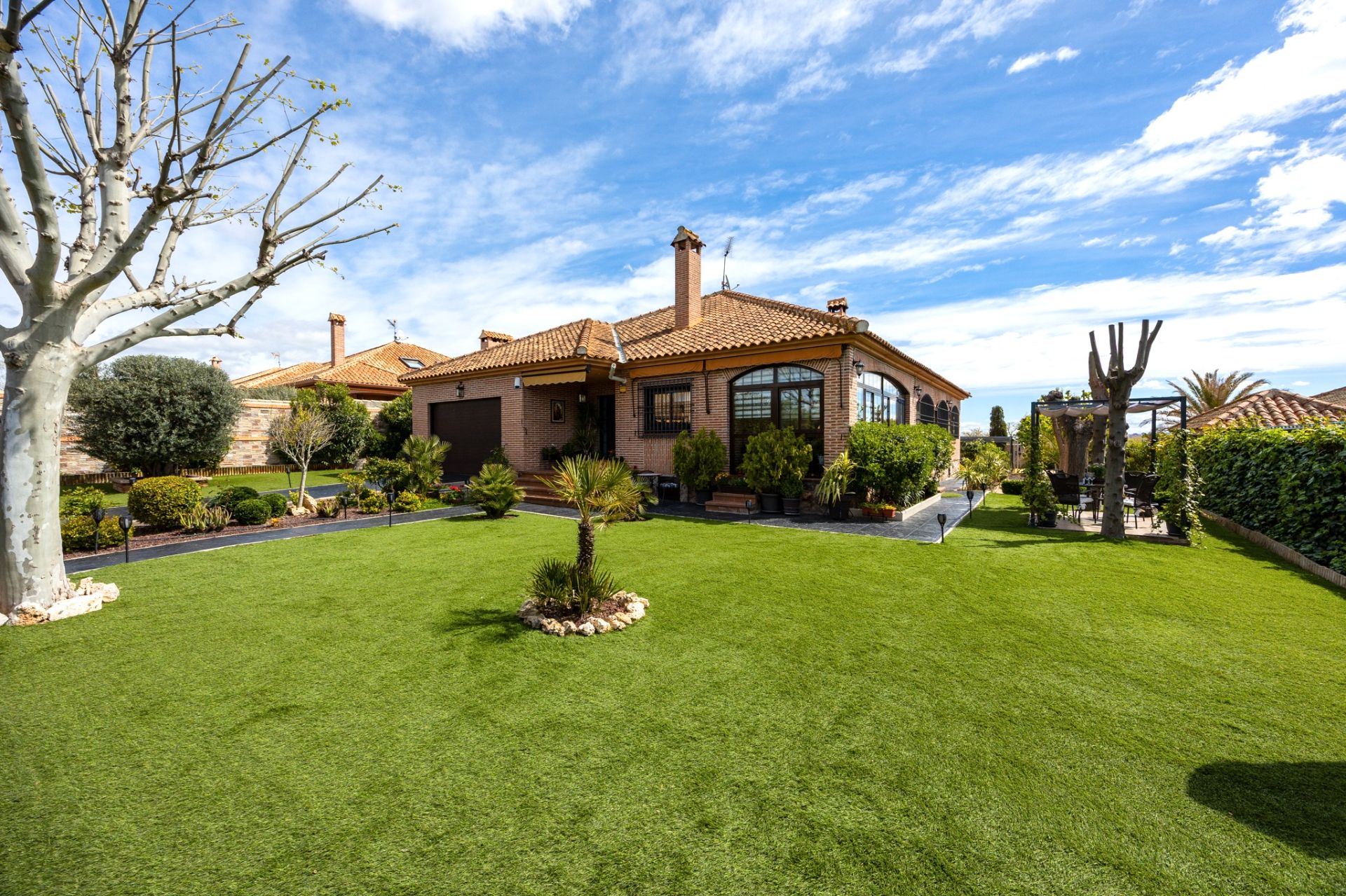 Jardín de Casa o chalet en venta en  Toledo Capital con Aire acondicionado, Calefacción y Jardín privado