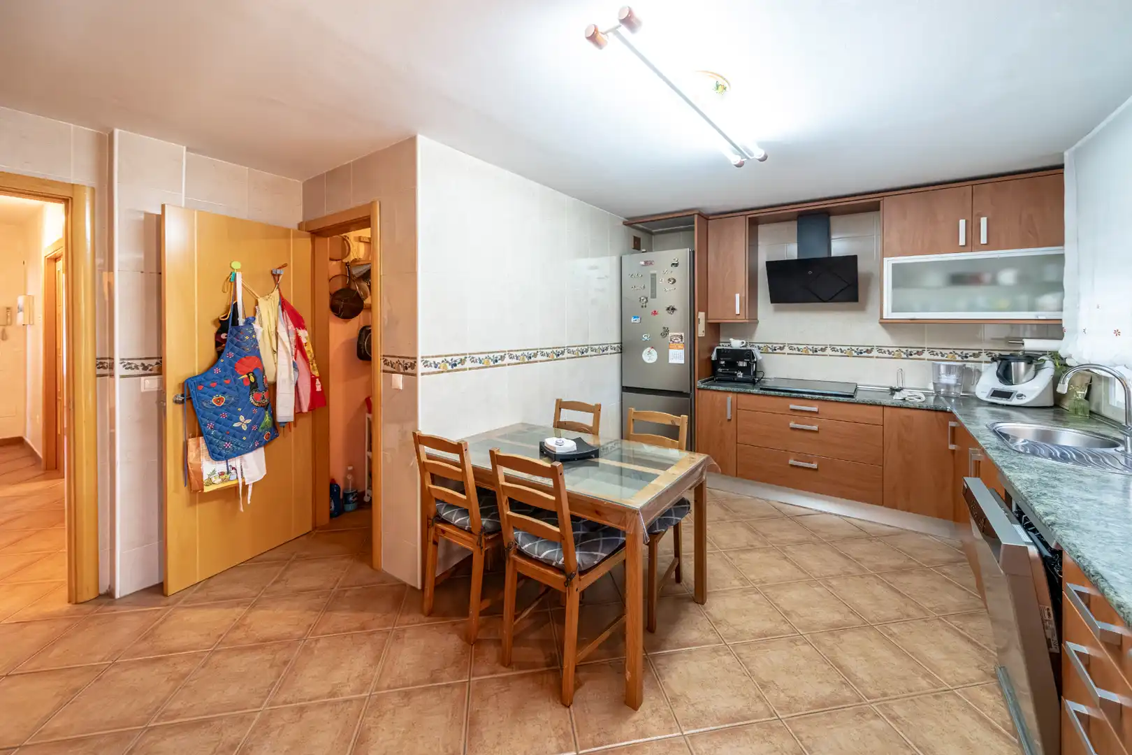 Cocina de Casa o chalet en venta en Chiloeches con Aire acondicionado, Calefacción y Jardín privado