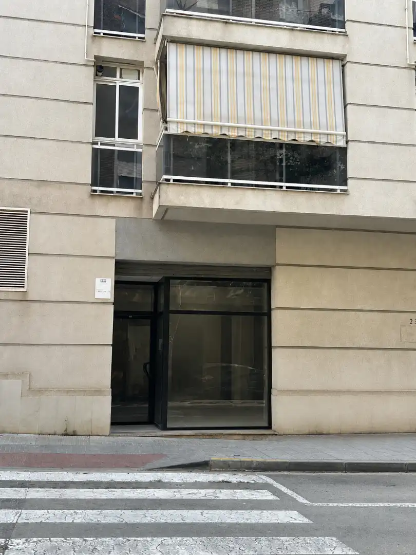 Business premises to rent in Carrer de Francesc Pérez Dolç 18