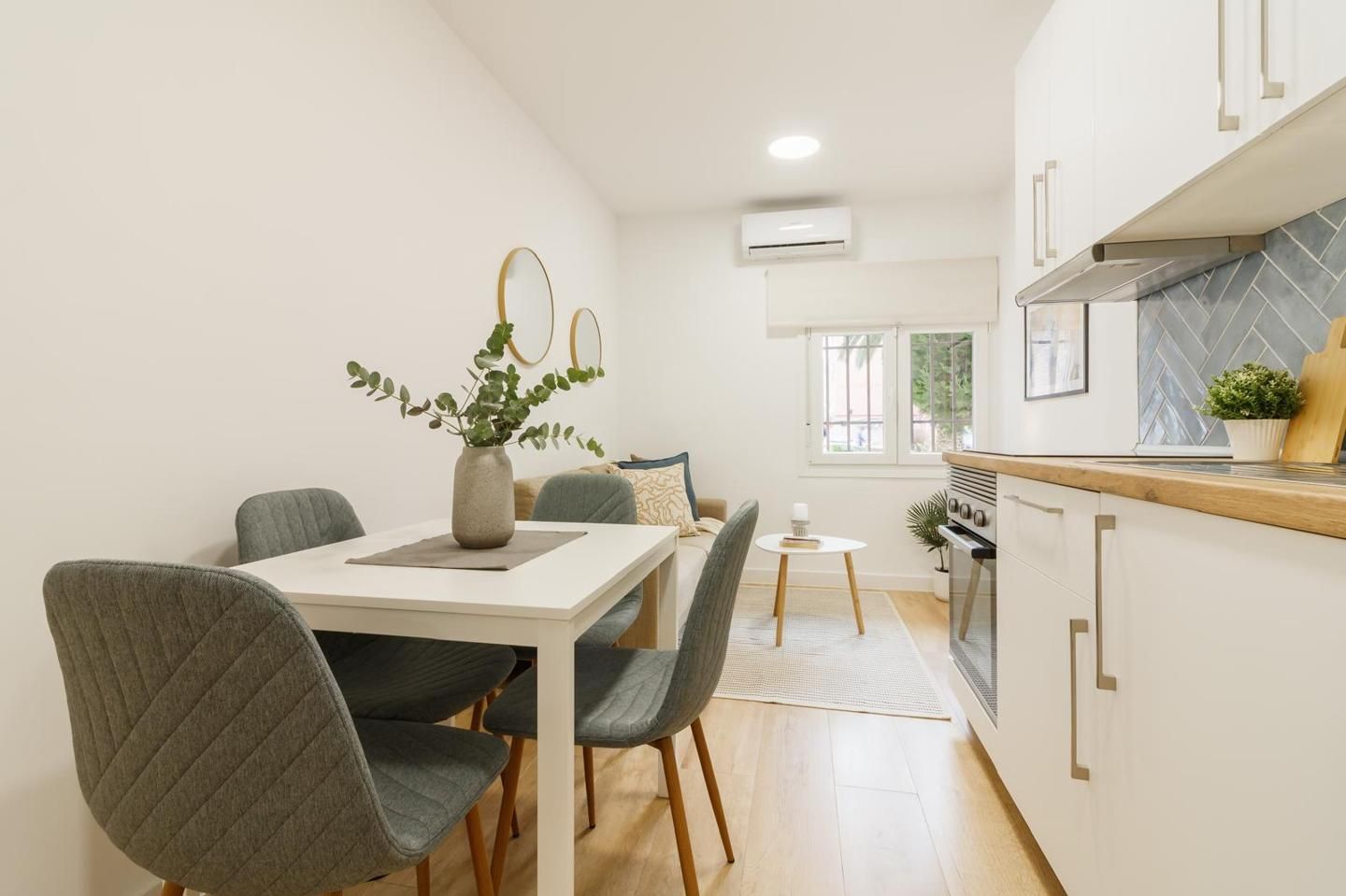 Living room of Flat for sale in  Madrid Capital  with Air Conditioner, Heating and Terrace