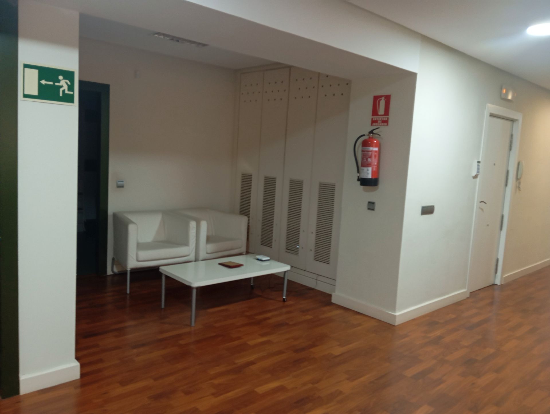 Premises for sale in Badajoz Capital  with Air Conditioner, Heating and Parquet flooring