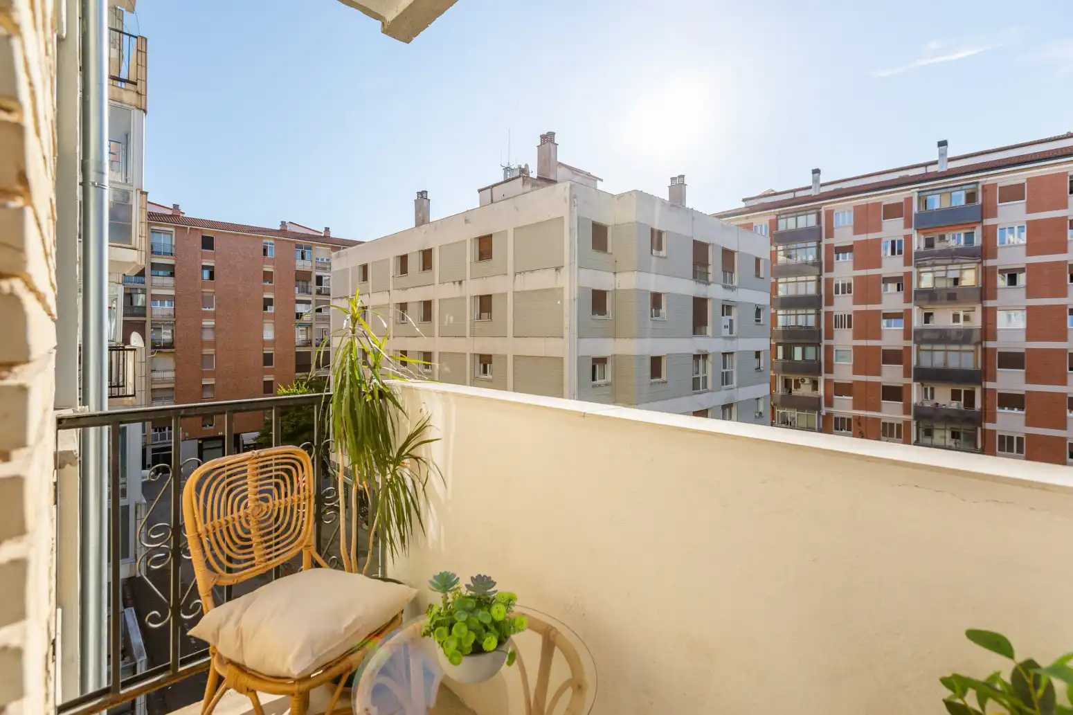 Terrasse von Wohnung zum Verkauf in  Pamplona / Iruña mit Heizung und Balkon
